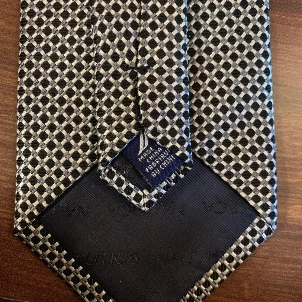 NAUTICA Silk Geometric Pattern Necktie